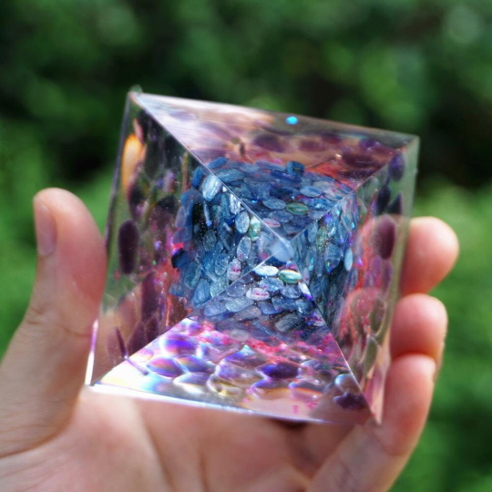 Tree of Life Pyramid-Amethyst Meditaiton Crystal Orgone Pyramid